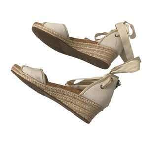 UGG - THE AMELL ANKLE TIE SANDAL / ESPADRILLE WHITE / IVORY - SIZE 8.5 - S7